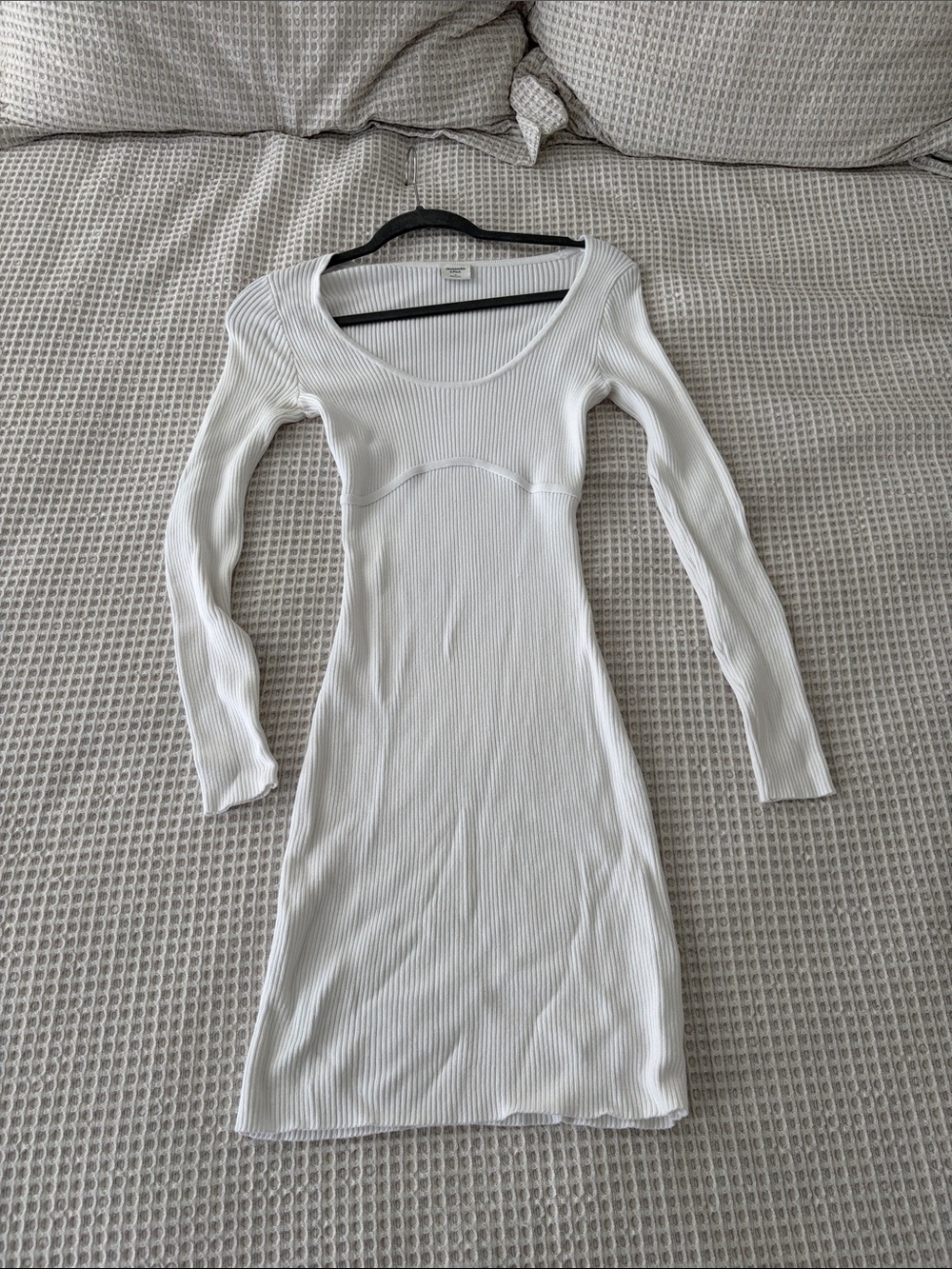 Abercrombie White Long Sleeve Ribbed Scoop Neck Dress